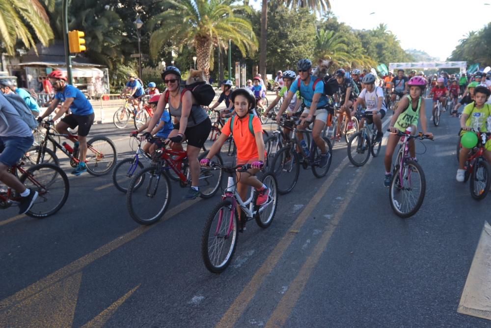 Málaga celebra el Día de la bici