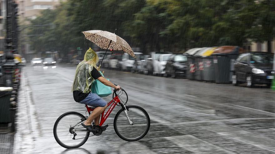 Aviso por posible lluvia intensa este sábado en Canarias