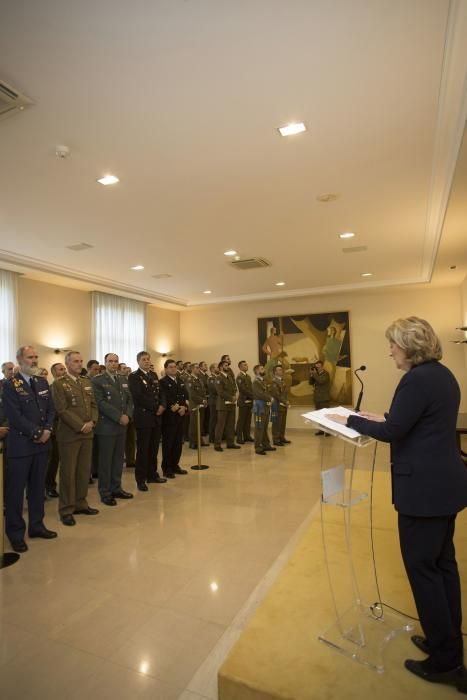 Entrega de distinciones de la orden del mérito civil a 16 integrantes del regimiento de infantería Príncipe