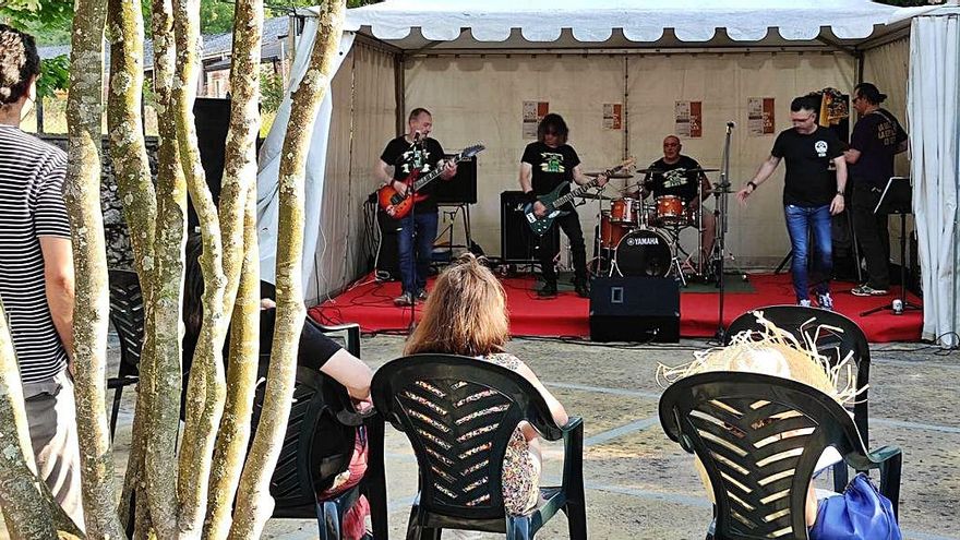 “Los Kordinaos” abrieron el ciclo de “Atardeceres musicales” |