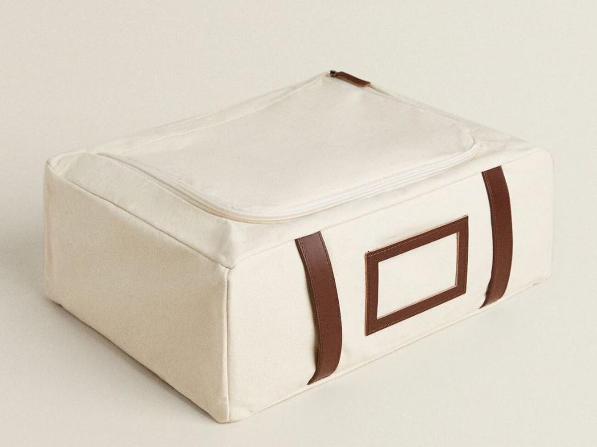 Caja organizadora de tela y piel personalizable de Zara Home.