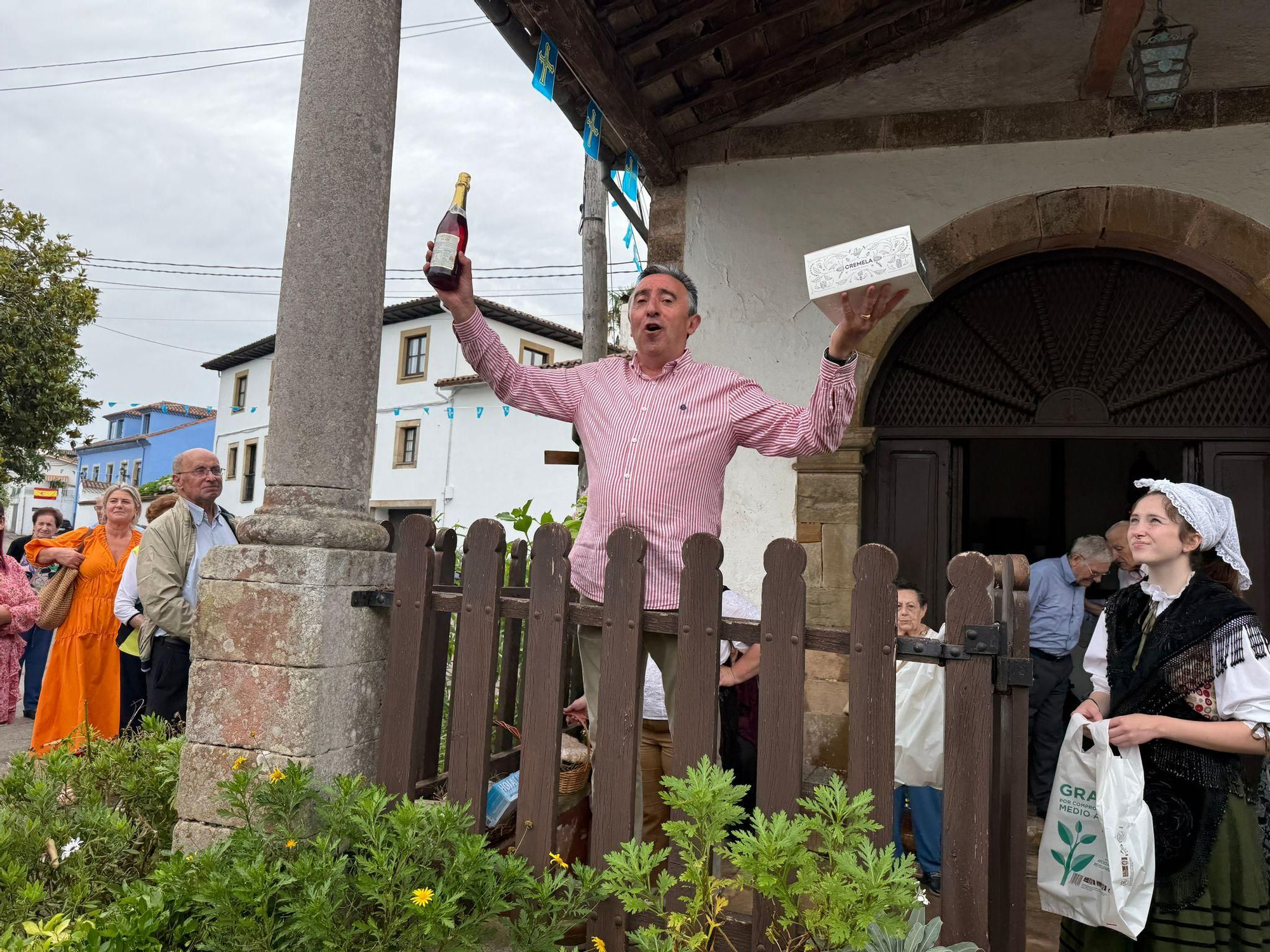 Así ha sido el cierre de las fiestas de San Juan de Amandi, con la entrega del Puente de Honor incluída