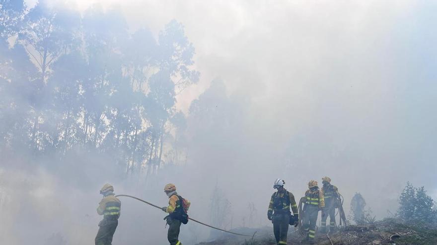 Estabilizado un incendio forestal que quemó 4 hectáreas en Coirós
