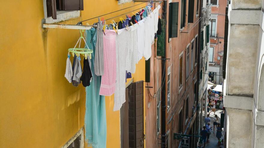 El tenedero externo de Leroy Merlin que protege la ropa de la lluvia: un producto ideal para el invierno