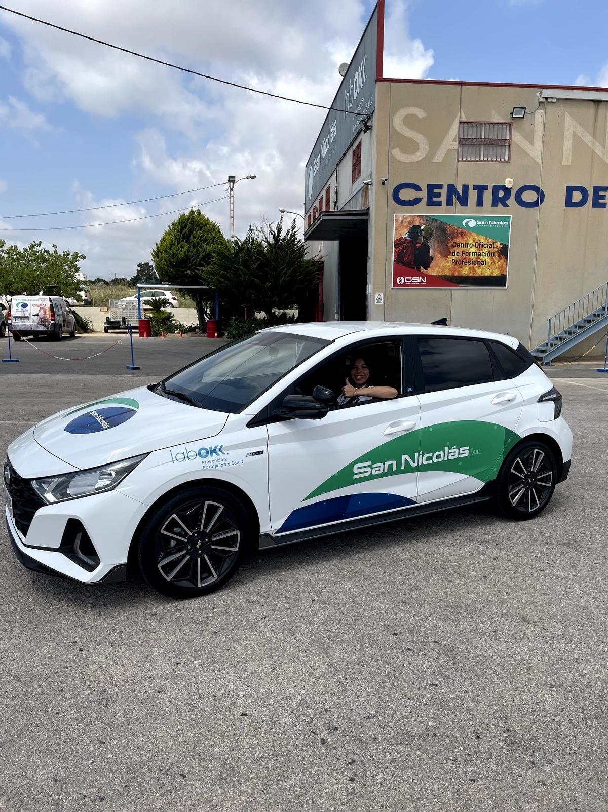 San Nicolás imparte titulaciones oficiales en modalidades presencial y semipresencial (online)