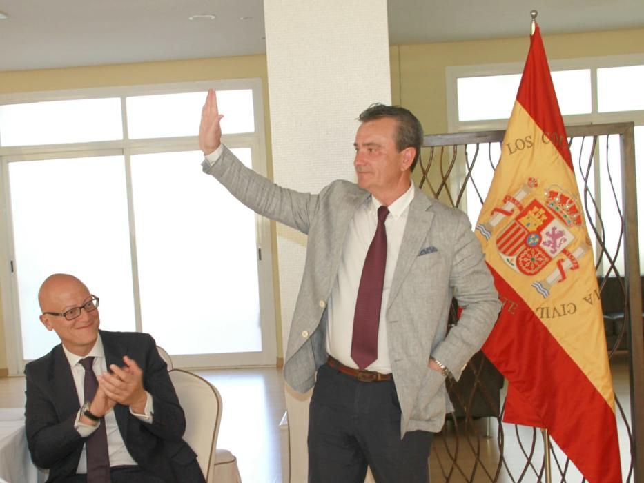 Imagen del homenaje al capitán Antonio Baena.