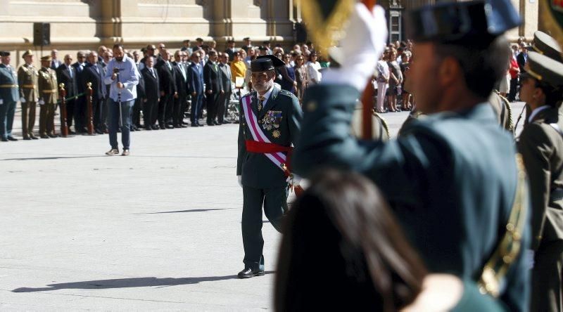 La Guardia Civil rinde homenaje a la Virgen del Pilar, su patrona.