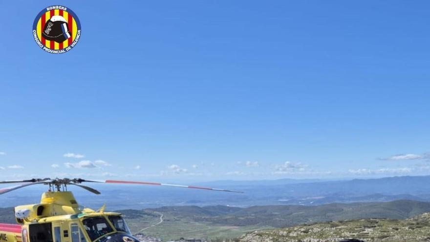 Rescatan en helicóptero a una mujer mareada en una zona de montaña en Alcublas