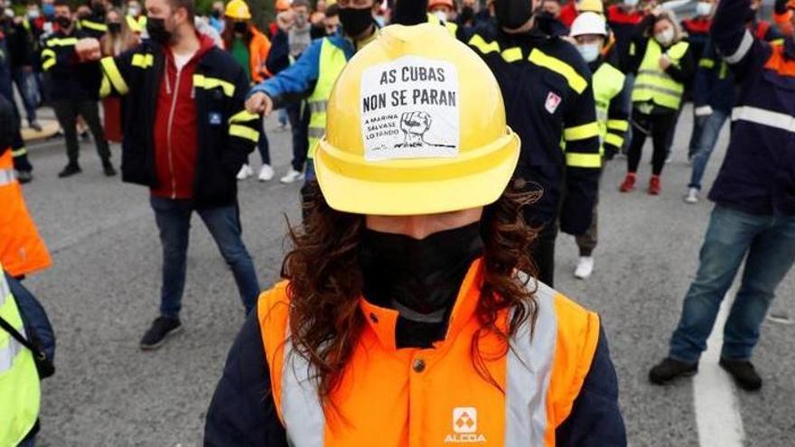 Trabajadores de la planta gallega.