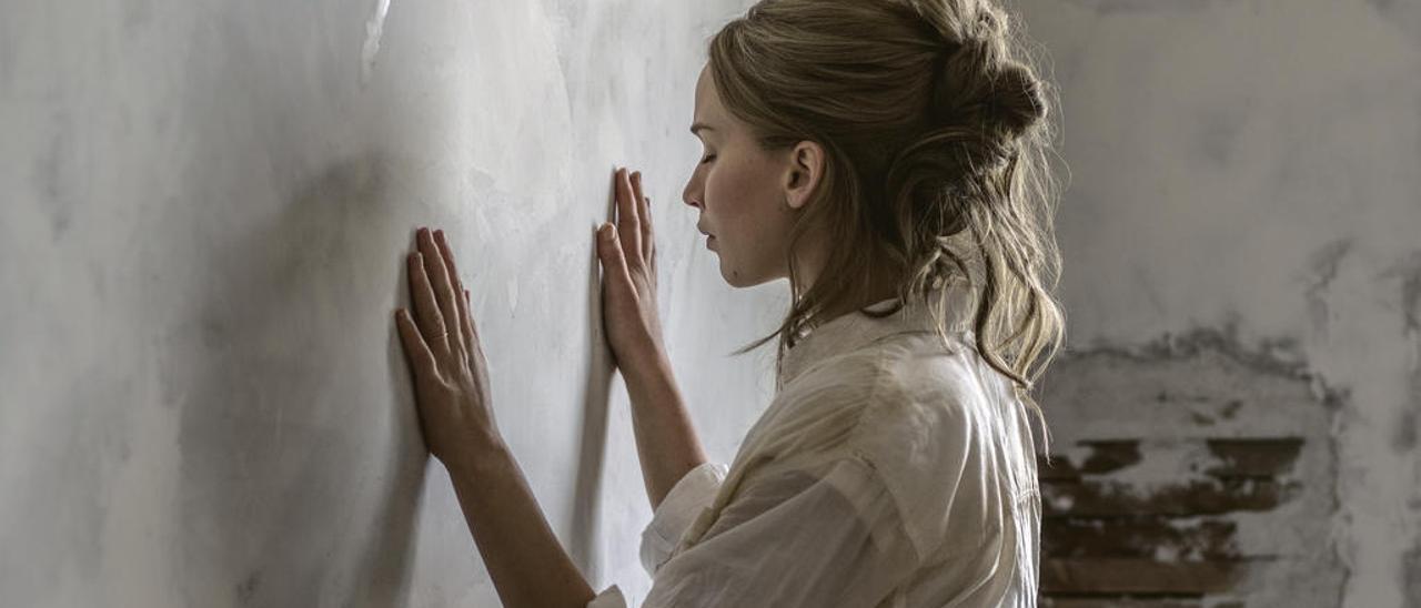 Jennifer Lawrence, en una imagen de &quot;Madre!&quot;. // Paramount