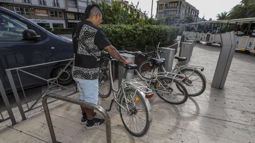BiciElx implementará un abono especial para que puedan hacer uso del servicio los turistas