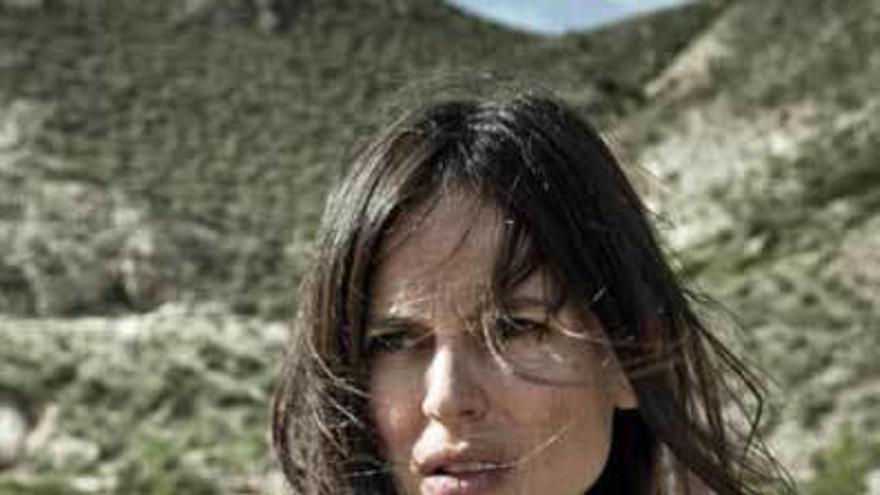 Elena Anaya, en &quot;Lejos del mar&quot;.