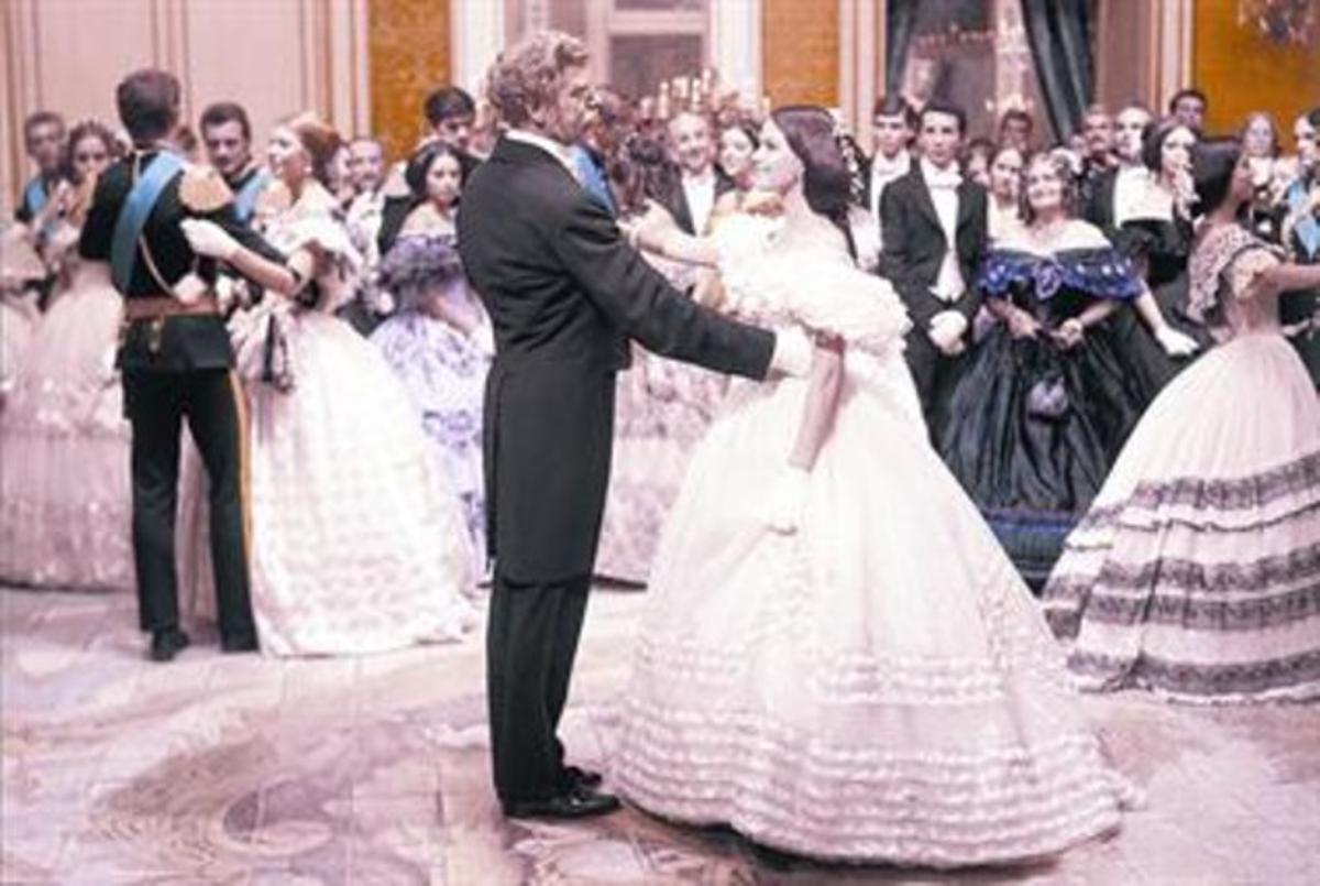 Memorable escena del ball entre Fabrizio i Angelica en la versió d’’El Gatopardo’ de Visconti.