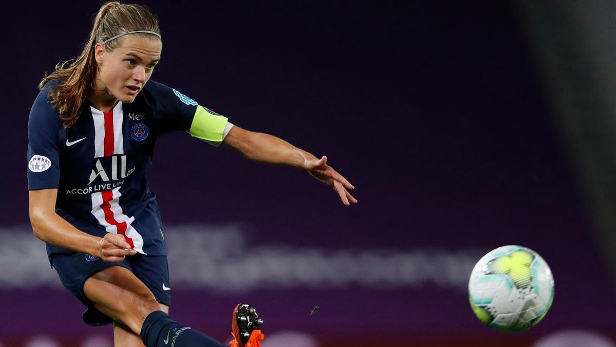 Irene Paredes marca el golazo del entrenamiento de España en La Cartuja