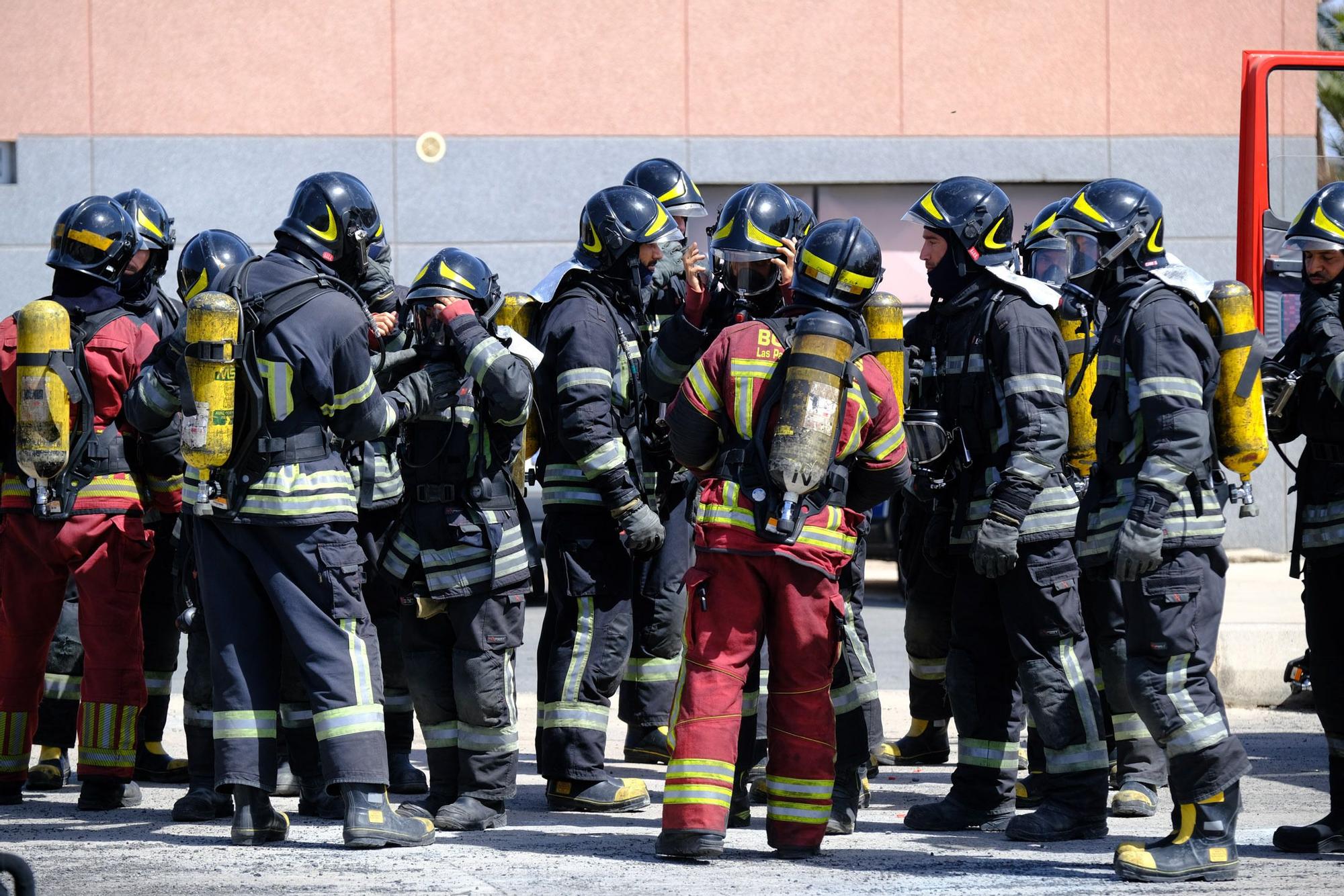 Bomberos en prácticas en Lomo Salas