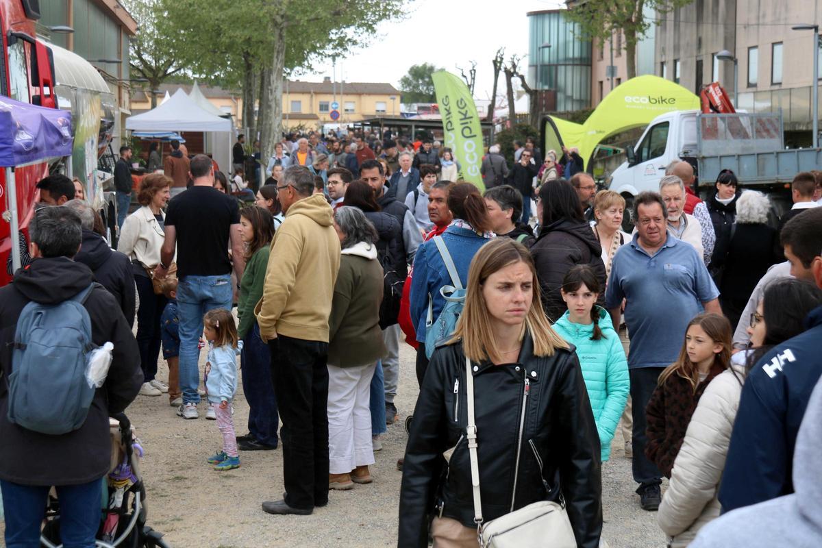 El diumenge a la 42a Fira Comarcal de Primavera de Campllong El diumenge a la 42a Fira Comarcal de Primavera de Campllong