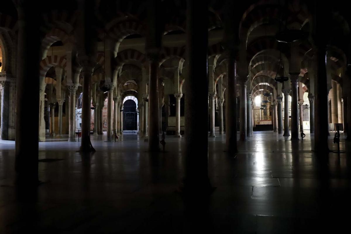 La Mezquita-Catedral en su último día de reposo