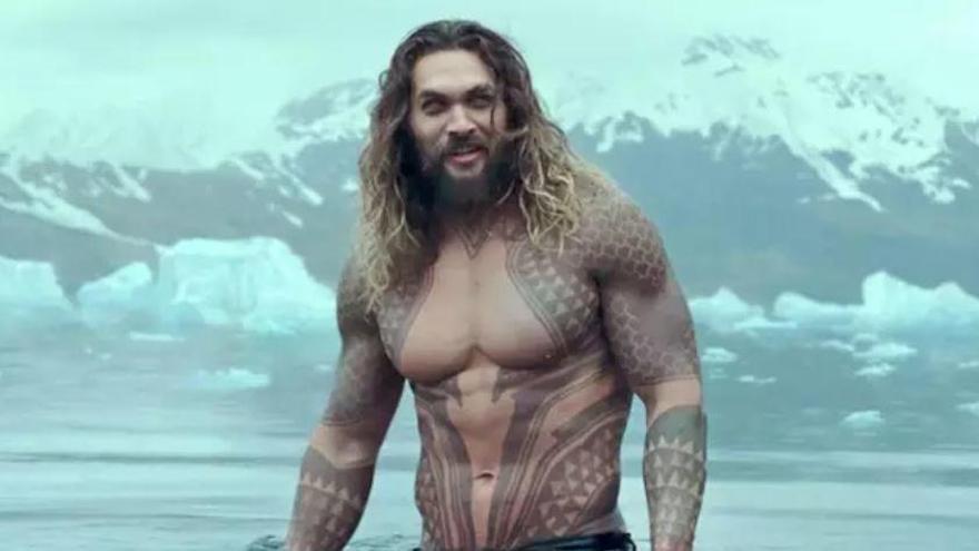 Jason Momoa como Aquaman.