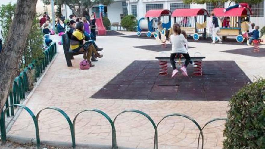 Zona del parque donde la niña de cinco años se cayó.