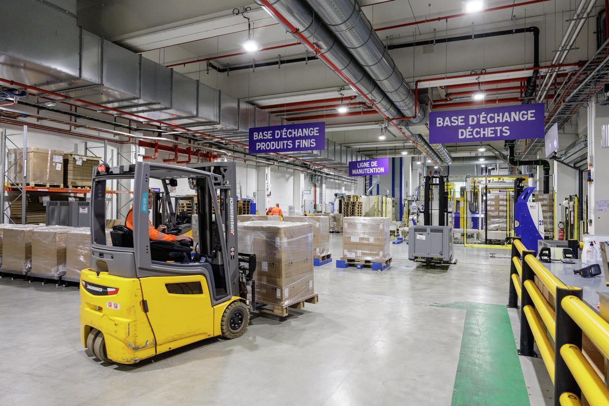 Así es la fábrica donde se producen los inhaladores que luchan contra el cambio climático