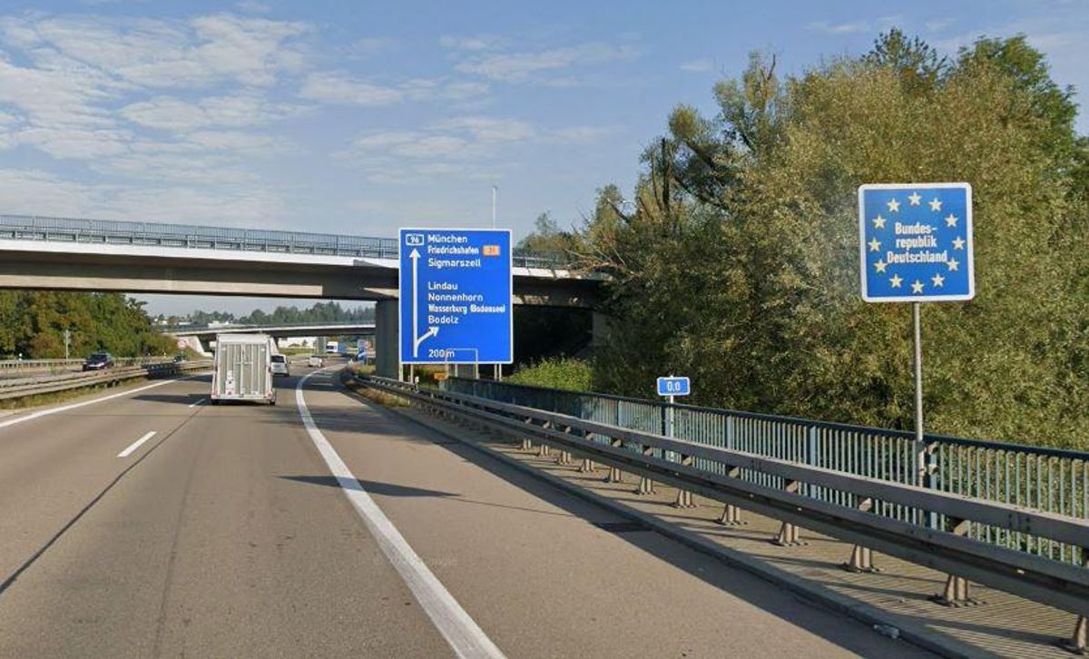 Paso fronterizo de Austria a Alemania que utilizó en su huida el condenado por la violación grupal a una menor en la Vall d'Albaida.