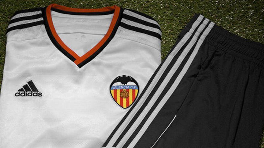 Económico jefe Pío Así es la camiseta Adidas del Valencia CF - Superdeporte
