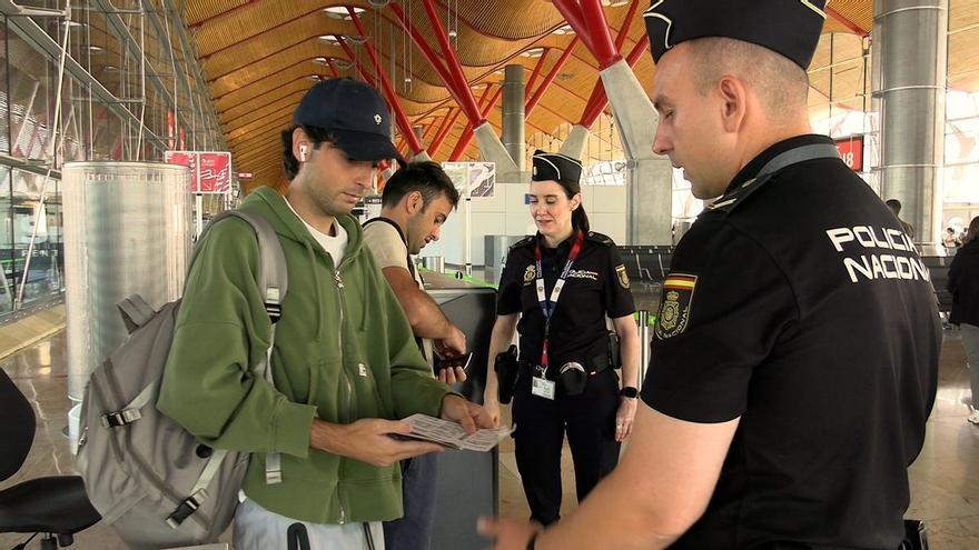 Los italianos llegan a Palma sin controles fronterizos: «No me han pedido el pasaporte ni ningún documento»