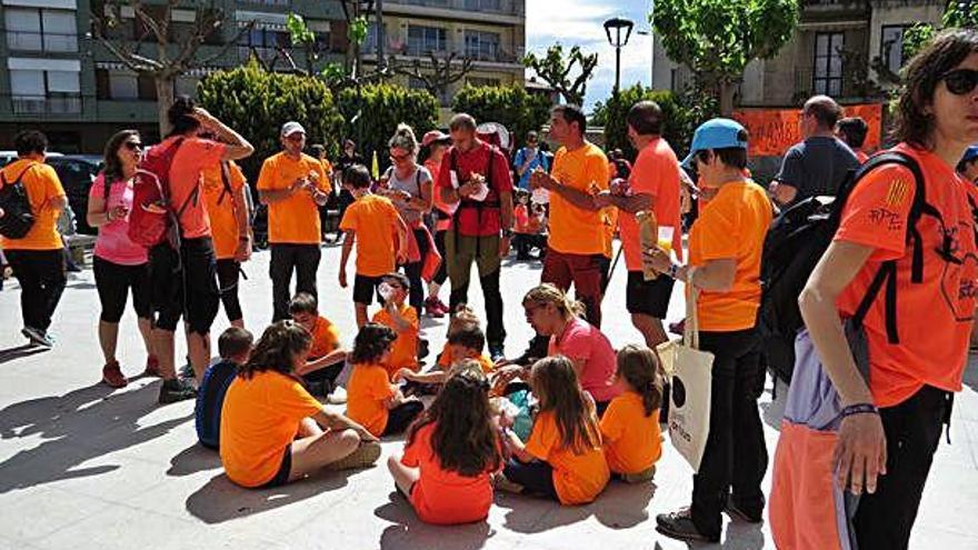 Participants a la caminada solidària