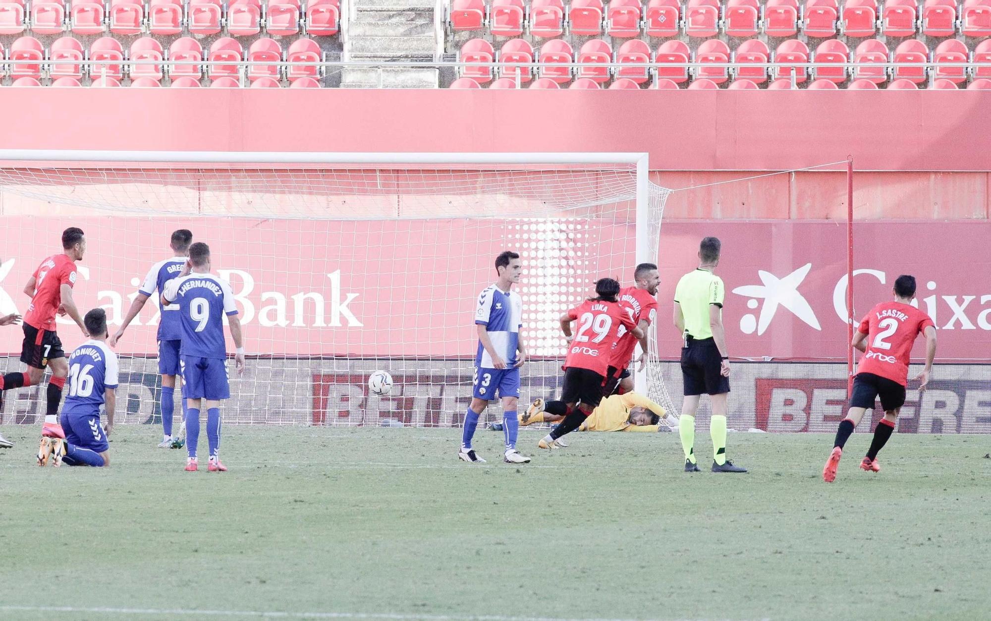 El Mallorca vence por la mínima al Sabadell con un gol de Dani Rodríguez