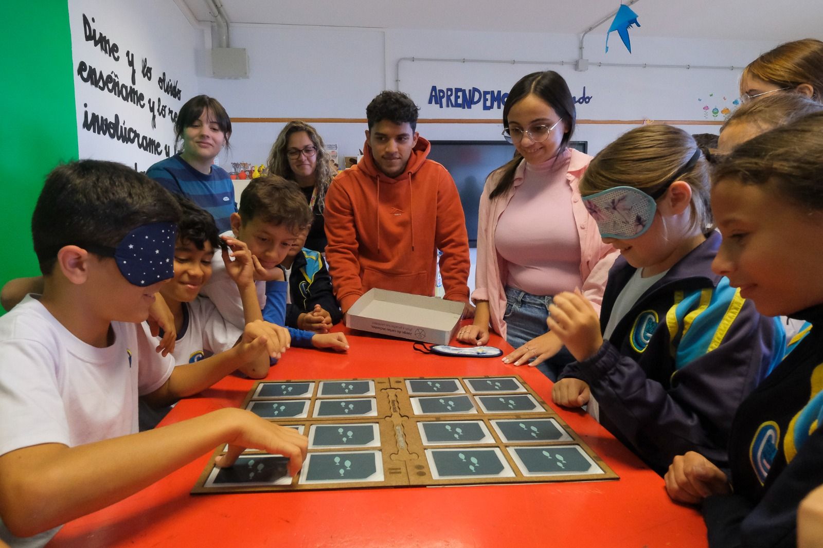 Alumnado del CEIP Los Giles en un taller de gamificación y juegos inclusivos de la ULPGC