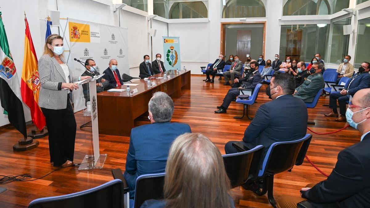 La delegada del Gobierno, Yolanda García Seco, pronunciando su discurso, ayer.