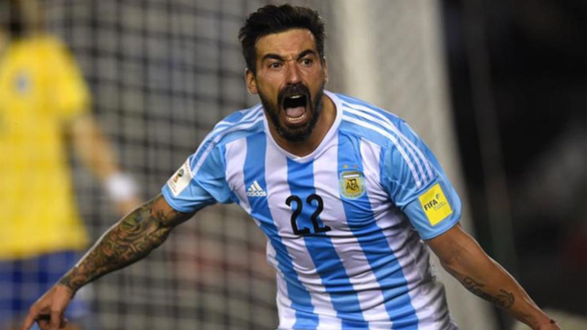 El futuro de Lavezzi parece ser cosa de tres clubes