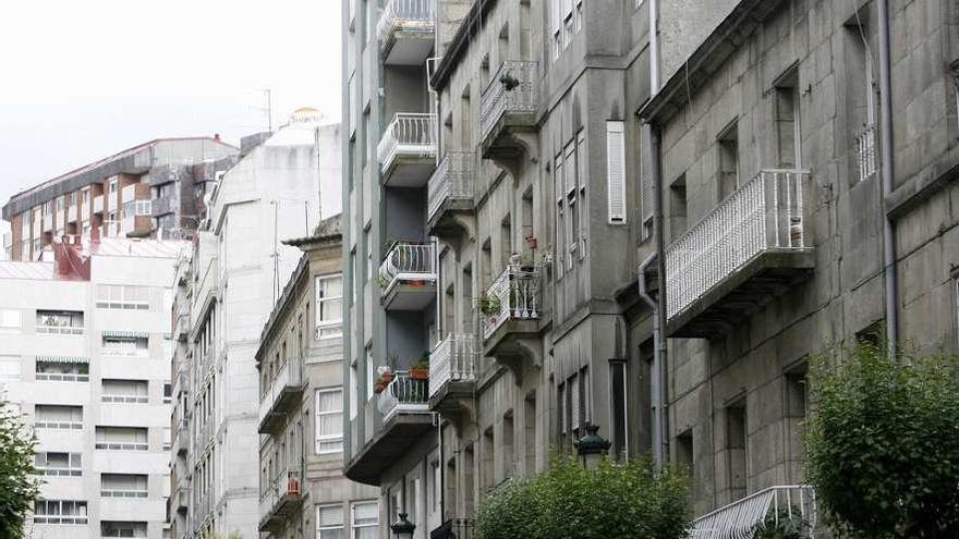 Edificios antiguos, en Vigo. // José Lores