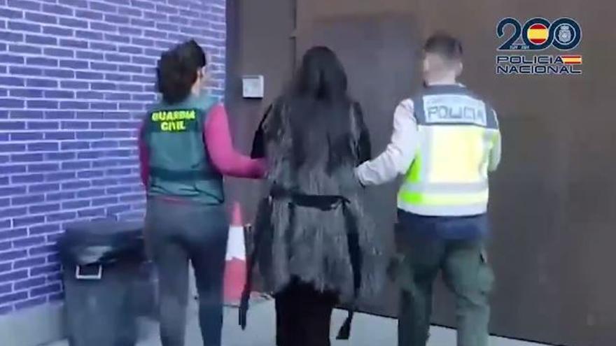 Alliberades sis dones obligades a prostituir-se durant les 24 hores en pisos prostíbuls de Manresa i Mollet