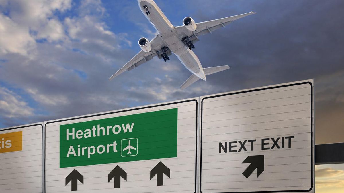 El aeropuerto londinense de Heathrow cierra tras un incendio: te contamos qué hacer si cancelan tu vuelo