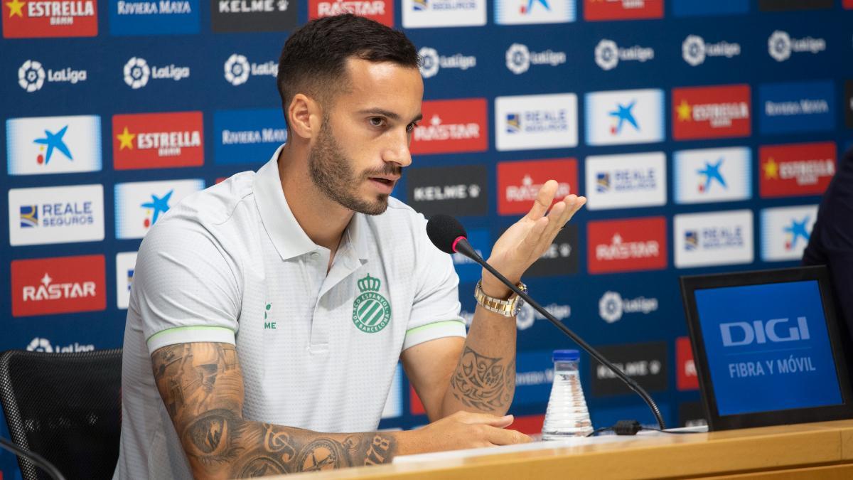 José Carlos Lazo, durante el acto de su presentación como nuevo jugador del RCD Espanyol en 2022