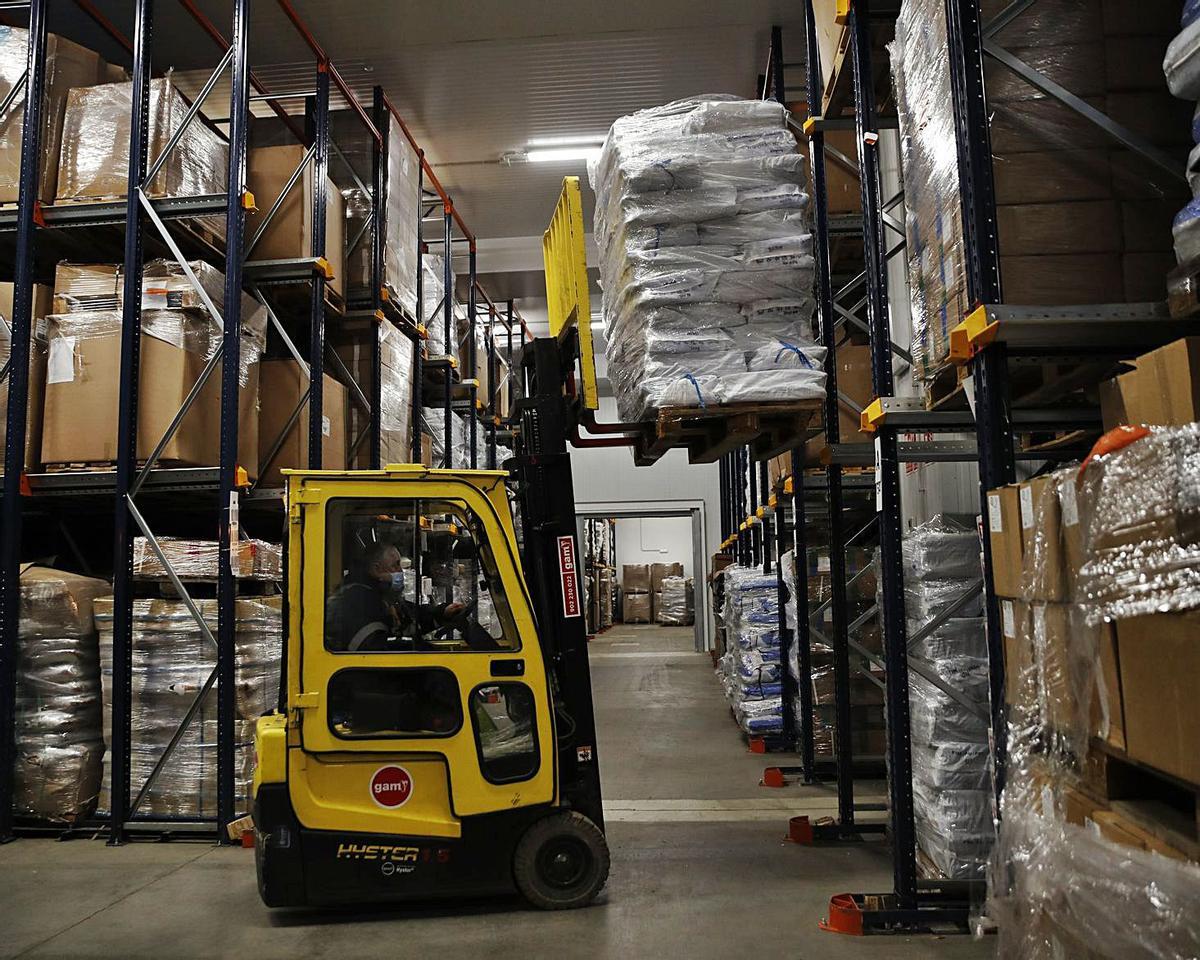 El gasto energético del naval equivale ya a un 6% de su factura anual