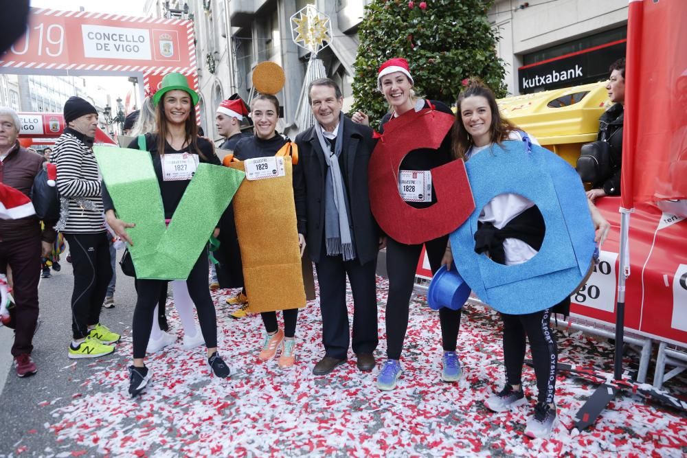 Miles de participantes celebraron el fin de año por el centro de Vigo