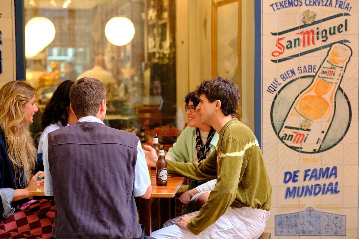 EMPRESAS EN MÁLAGA | San Miguel rinde homenaje a Málaga con una campaña y  una edición especial de su cerveza