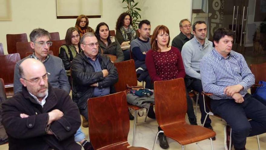 Asamblea de socios de la Asociación de Hostelería de O Grove. // Muñiz