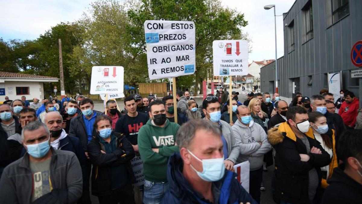 La protesta tuvo lugar ayer por la tarde. | GUSTAVO SANTOS