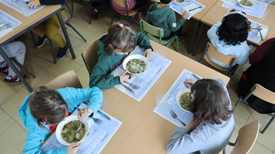 El Concello de Vigo aprueba la «importante» subvención a Foanpas para los comedores escolares