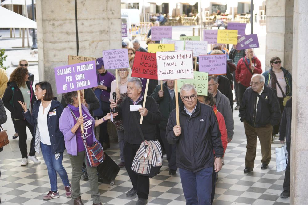 La Plataforma Feminista s'uneix a la protesta dels pensionistes