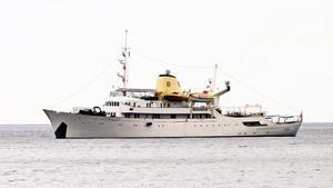 El buque Christina O avistado en la bahía de Palma este lunes a primera hora.