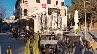 Roban mil euros y botellas de alcohol en una cafetería de Formentera