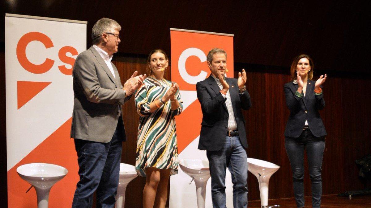 Ciudadanos tenderá una «alfombra naranja» a las empresas catalanas