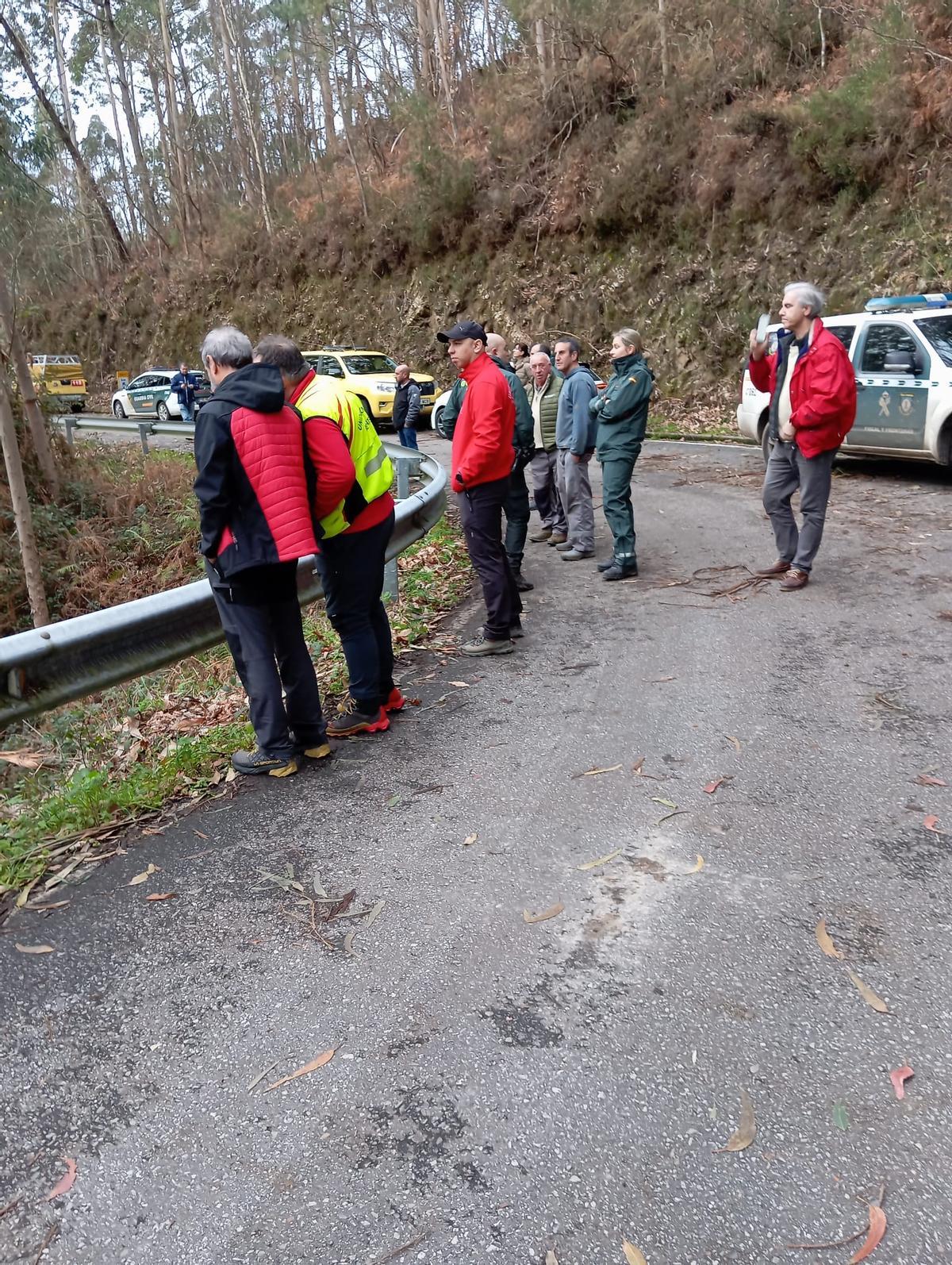 Personal desplegado en el dispositivo tras hallar a Ernesto López.