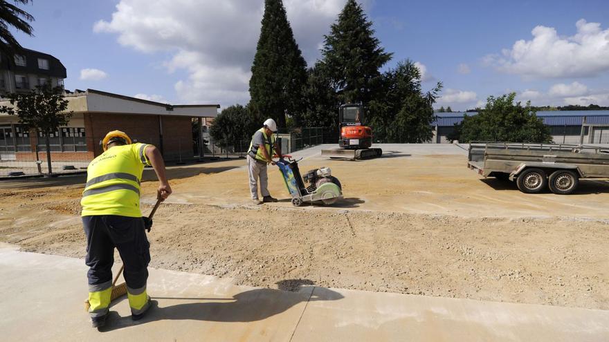 El CEIP Xesús Golmar iniciará el curso solo con las cimentaciones y la cubierta de la entrada