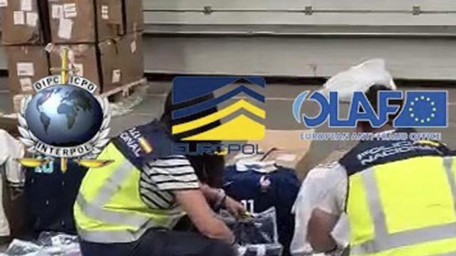 Samarretes falsificades confiscades en una operació aquesta setmana.  | CNP