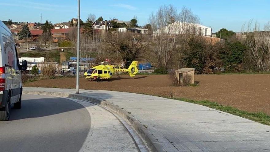 L&#039;helicòpter que s&#039;ha emportat a la dona accidentada